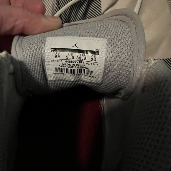 Nike Jordan size 6Y 7.5 Womens - Picture 2 of 10